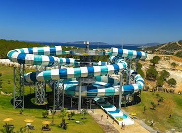 turkiye/aeolis/attraction/oasis-waterpark