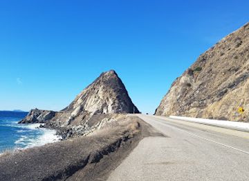 california/ventura-county/attraction/point-mugu-rock