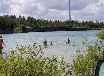 sweden/gotaland/attraction/kalkstensbadet-bredvid-smojen