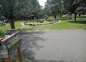 north-carolina/mountain-region/attraction/aloha-safari-park