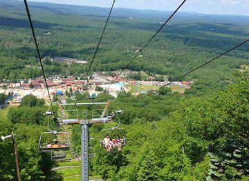 pennsylvania/appalachian-mountains/attraction/camelbeach-outdoor-waterpark-at-camelback-resort