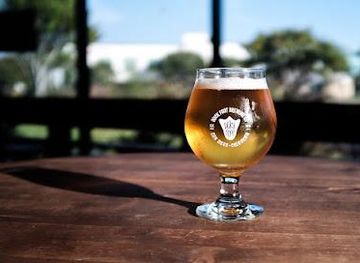 new-mexico/carlsbad/attraction/duck-foot-brewing-miramar
