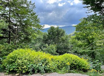 vermont/stowe-mountain-resort/attraction/nebraska-notch-trailhead