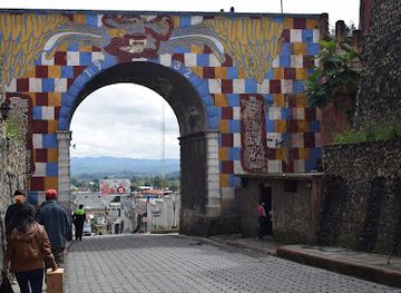 guatemala/chichicastenango-market/attraction/arco-gucumatz