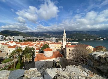 montenegro/brda/attraction/viewpoint-at-rock-beach