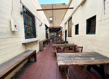 california/santa-clara/attraction/the-rose-crown