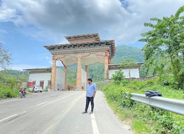 bhutan/trashigang/attraction/indo-bhutan-border-gateway