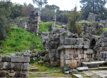 turkiye/lycian-way/attraction/phaselis-antik-kenti
