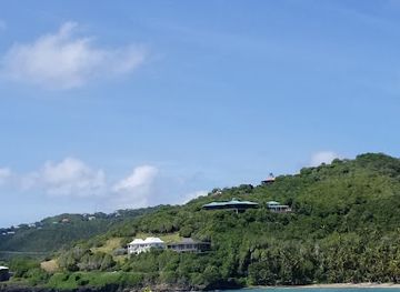 saint-vincent-and-the-grenadines/grenadines/attraction/chatham-bay