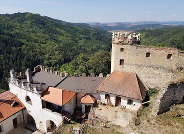 czechia/palava/attraction/castle-ruins-blansek