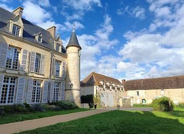 france/paris/attraction/mansion-of-the-regional-natural-park-of-french-vexin
