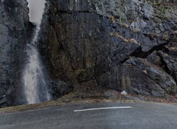 norway/rondane-national-park/attraction/rv-s-waterfall