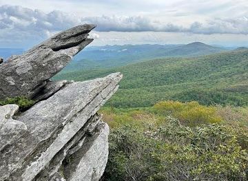 north-carolina/boone/attraction/rough-ridge-lookout-grandfather-mountain-nc