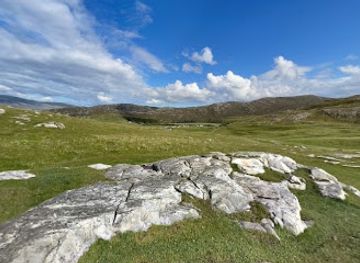 united-kingdom/isle-of-harris/attraction/clach-mhic-leoid-standing-stone