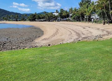 australia/the-whitsundays/attraction/whitsunday-saturday-markets