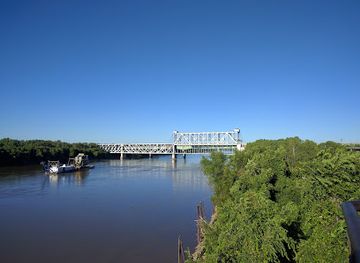 kansas/kansas-city/attraction/town-of-kansas-bridge