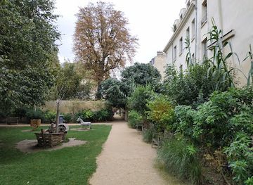 france/paris/le-marais/attraction/rosiers-joseph-migneret-garden