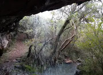 Valle Eden y Cueva de Chivo (o de los chivos)