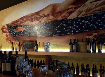 oregon/hood-river/attraction/cascade-cliffs-winery-tasting-room