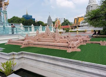 cambodia/phnom-penh/attraction/model-of-angkor-wat