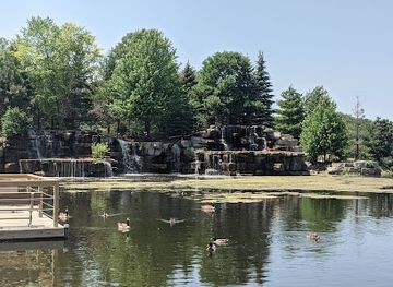 wisconsin/green-bay/attraction/bay-beach-wildlife-sanctuary-nature-center