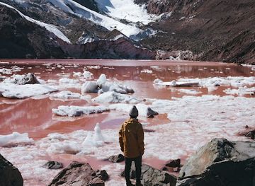 peru/ausangate-trek/attraction/laguna-roja