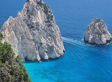 greece/zakynthos/attraction/the-largest-greek-flag-in-the-world