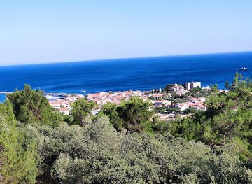 greece/samos/attraction/panagia-spiliani-monastery
