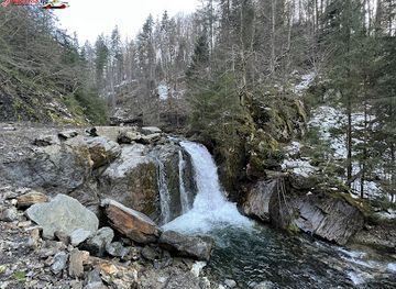 romania/hunedoara/attraction/cascada-garbovul