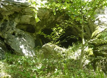 romania/parang-mountains/attraction/gaura-lui-garaf