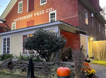 vermont/orange-county/attraction/hen-of-the-wood