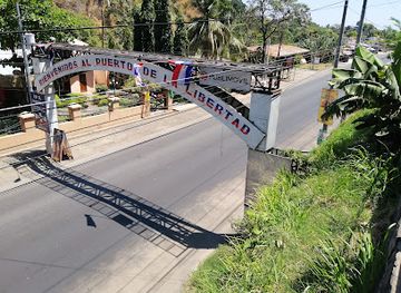 el-salvador/puerto-la-libertad/attraction/arco-puerto-la-libertad
