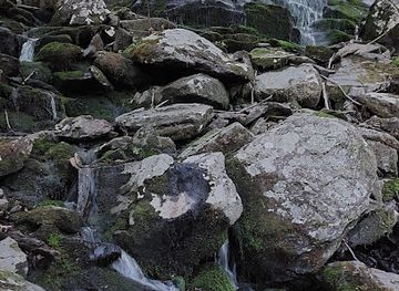 massachusetts/worcester-county/attraction/cascading-waters