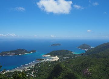 seychelles/praslin/attraction/vacoa-nature-trail
