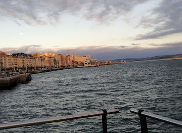 spain/cantabria/attraction/bahia-de-santander