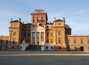 italy/langhe/attraction/castle-of-racconigi