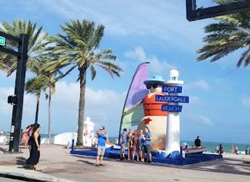 florida/fort-lauderdale-beach/attraction/fort-lauderdale-beach-wade-ins-plaque