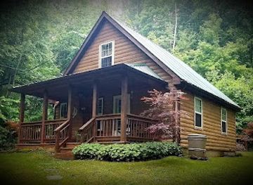 kentucky/red-river-gorge-geological-area/attraction/the-hive-at-high-rock-glamping-thermal-spa-and-wedding-venue