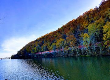 arkansas/pinnacle-mountain-state-park/attraction/river-mountain