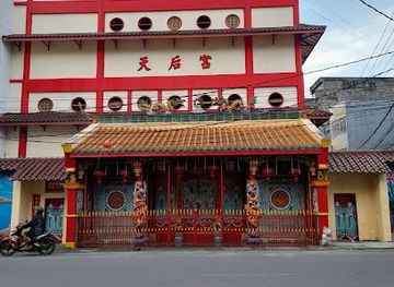 indonesia/southeast-sulawesi/attraction/klenteng-ibu-agung-bahari