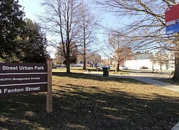 maryland/silver-spring/attraction/fenton-street-urban-park