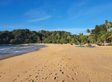 sri-lanka/matara/attraction/talalla-beach