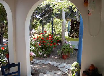 greece/paros/attraction/to-perivoli-tou-gyalou