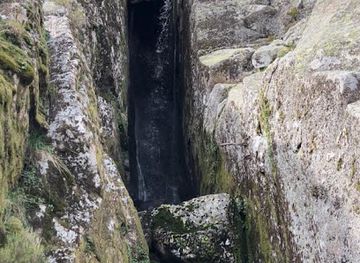 portugal/serra-da-estrela/attraction/cascata-do-labaredas