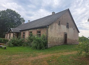 estonia/saaremaa-island/attraction/poide-kirikumoisa-pastoraat