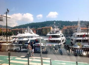 monaco/larvotto/attraction/pl-de-l-ile-de-beaute