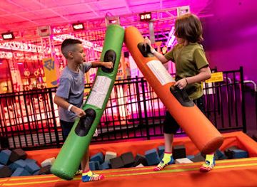 iowa/des-moines-river-valley/attraction/urban-air-trampoline-and-adventure-park