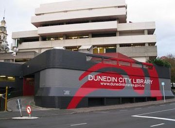 new-zealand/dunedin/attraction/dunedin-city-library