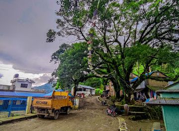 nepal/gosaikunda/attraction/ghalebhanjyaang