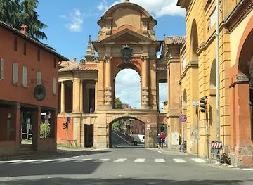 italy/emilia-romagna/attraction/arco-del-meloncello